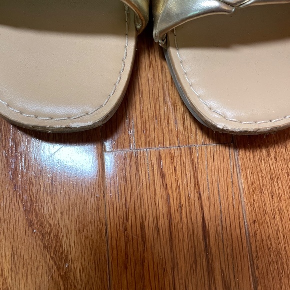 Cat & Jack Girls Ankle Strap Sandals, Gold Size 2 - Picture 4 of 5